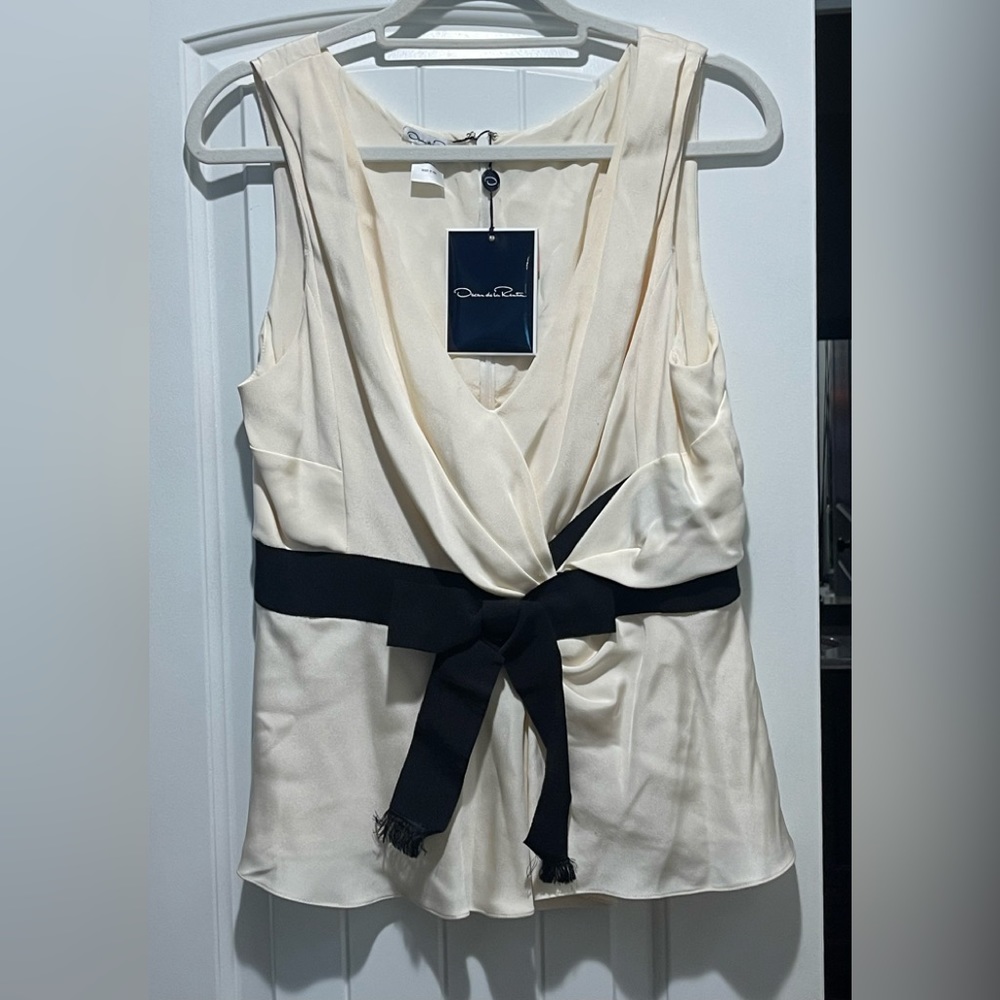 Never worn!!!  Sleeveless top
